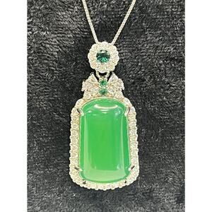Natural Green Chalcedony Pendant Silvertone Setting Crystals 17” Chain